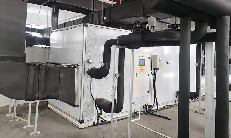 Boîtier de contrôle de la température et de l'humidité de l'atelier de fabrication de machines