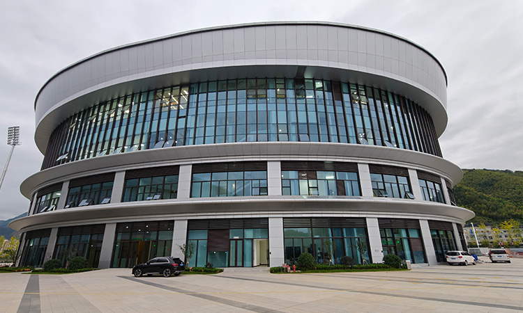 Projet de climatisation à dessiccation liquide du centre sportif du Fujian